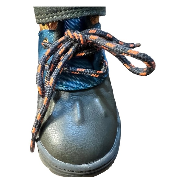 Carter’s Kid's Easy On/Off Duck Boot Gray Blue Orange Size 5M - Picture 11 of 12